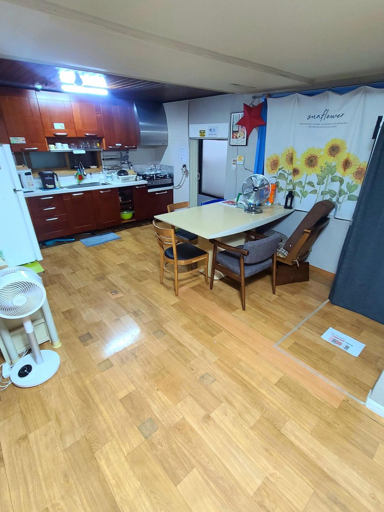 Appletree Guesthouse Seul Esterno foto